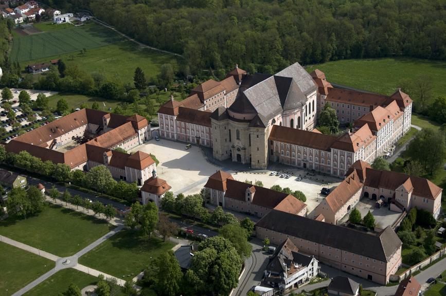 Luftaufnahme von Kloster Wiblingen