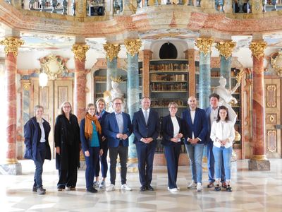 Kloster Wiblingen, Gruppenfoto der Besucher